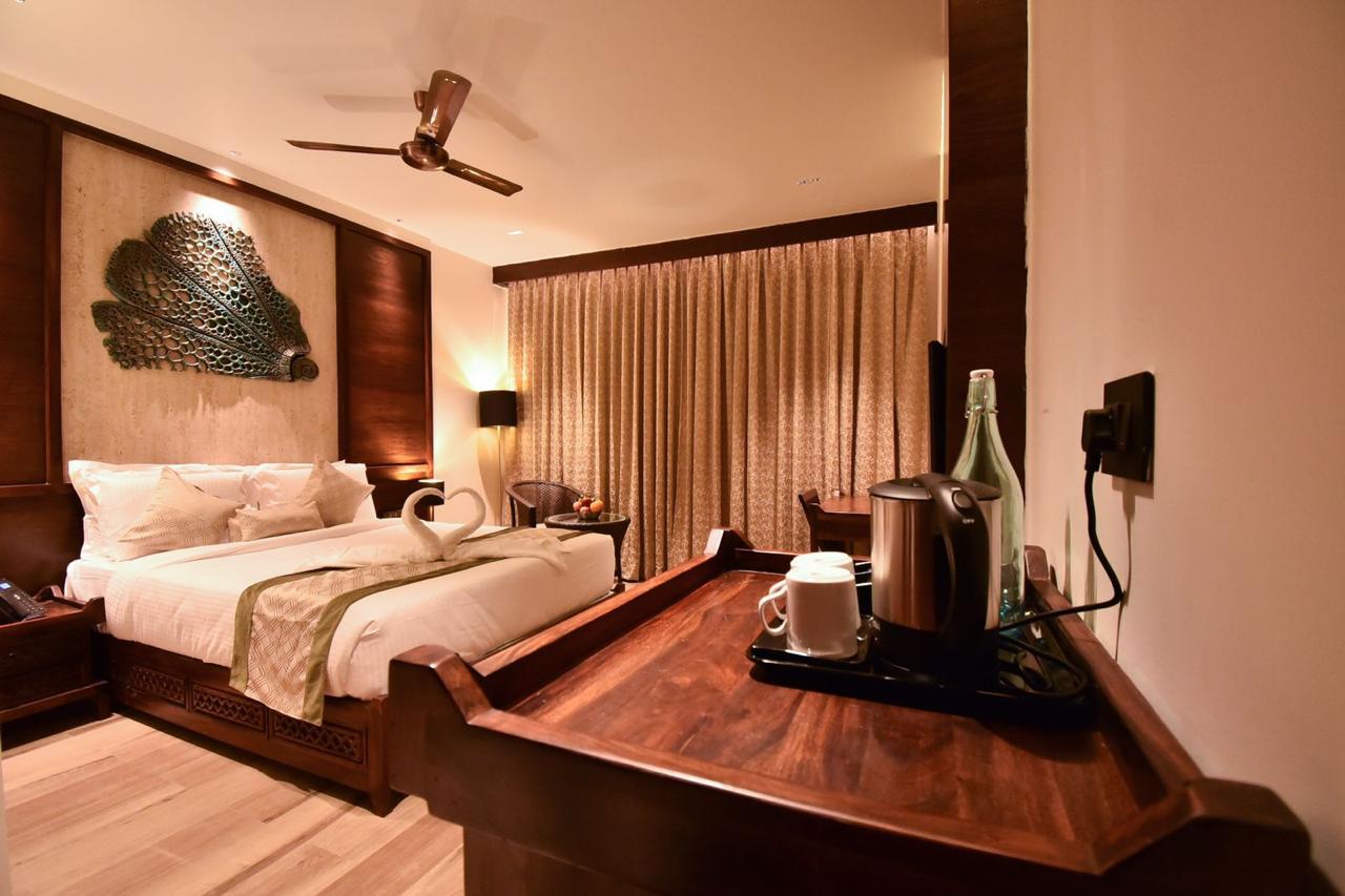 deluxe-with-balcony-2